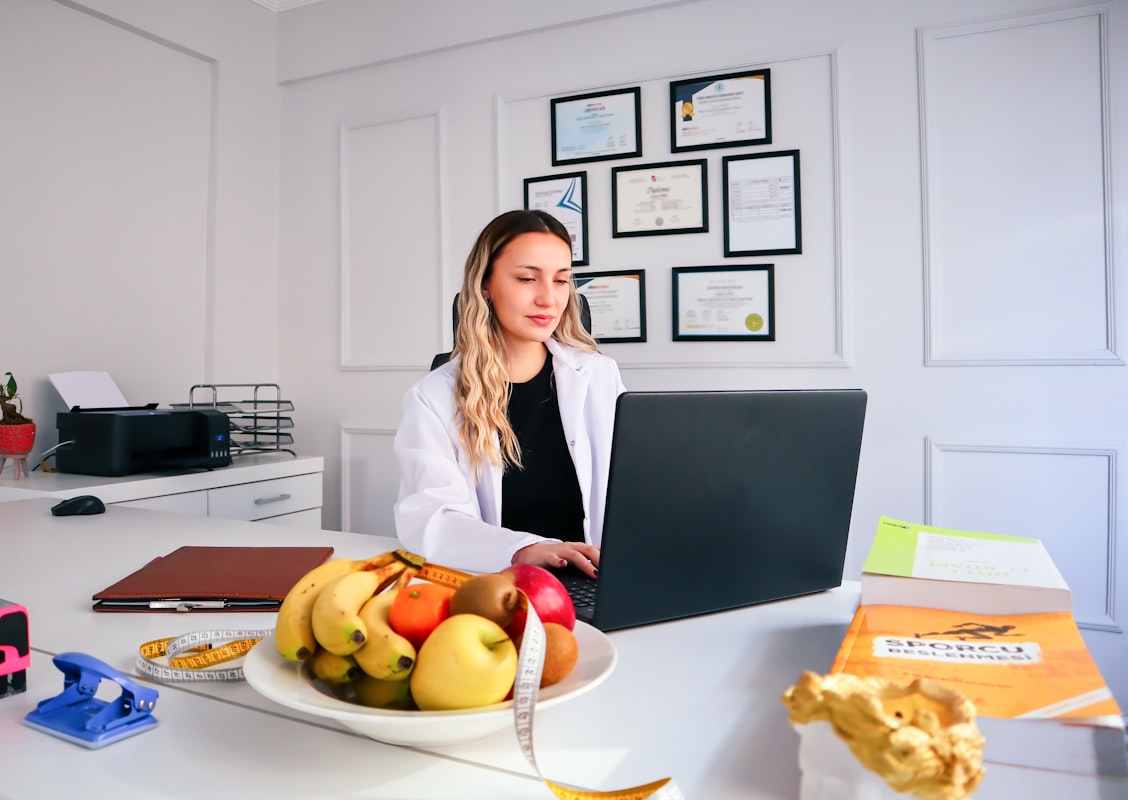 Echipa Nutritionexpertcare dedicată educației nutriționale